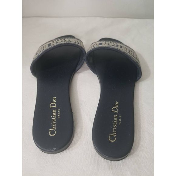 Authentic DIOR Dway slides in size 39.5 - Picture 3 of 10